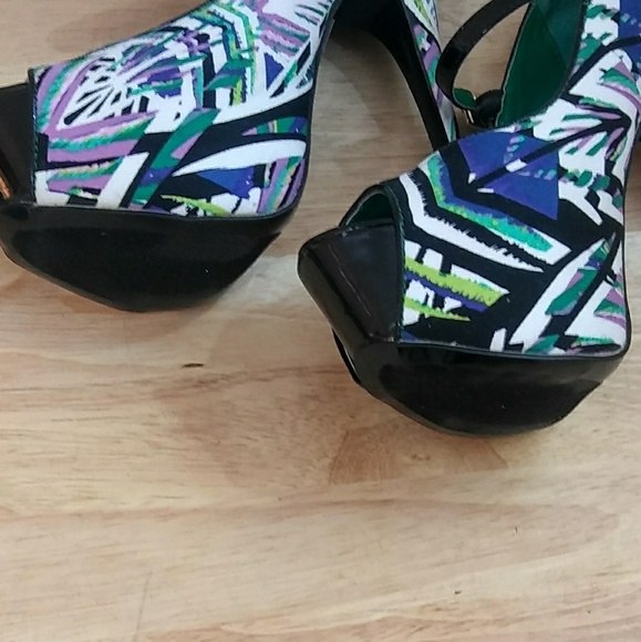 Alba High Heel Platform Shoe - Picture 4 of 4